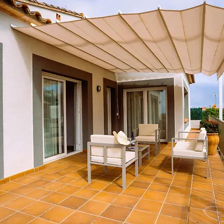 Casa Adela Villa