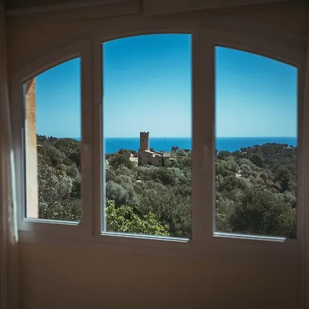 Casa Adela * Begur